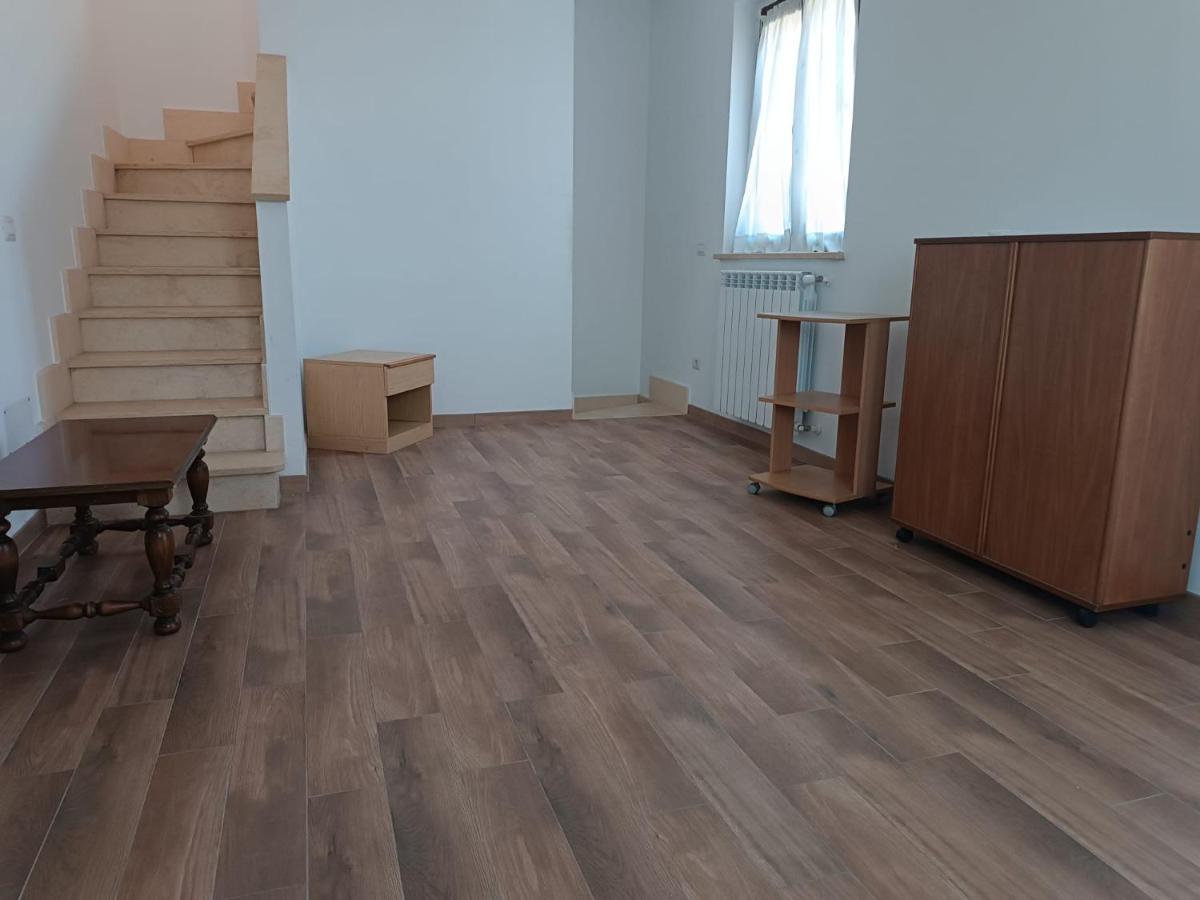 Cottage Ostiaantica Екстериор снимка